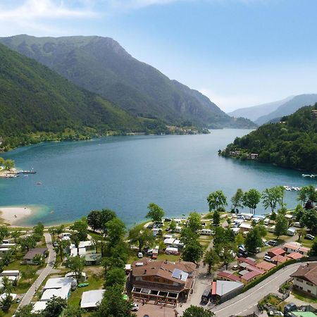Camping Al Lago Ledro Pieve Di Ledro Esterno foto