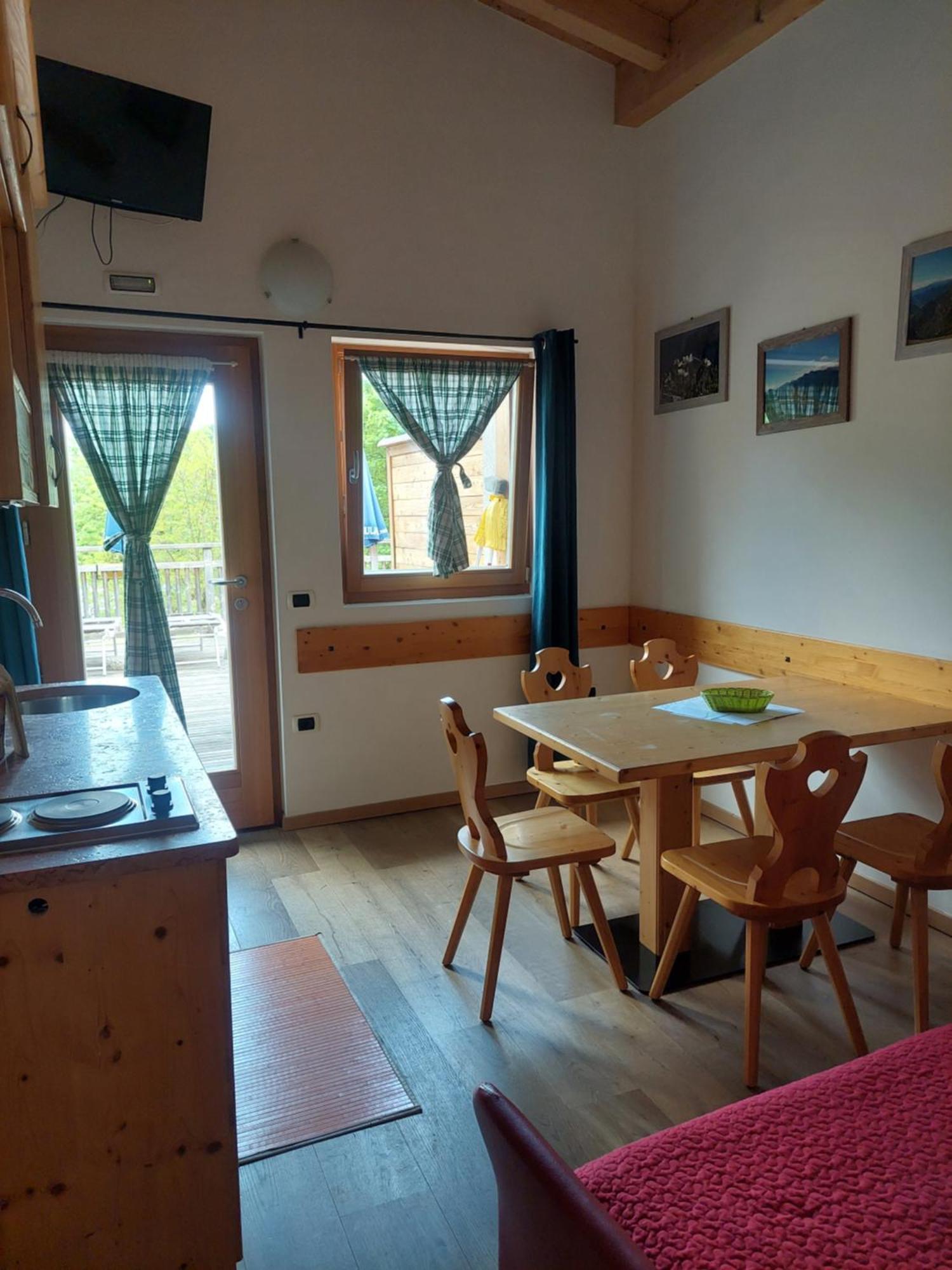 Camping Al Lago Ledro Pieve Di Ledro Esterno foto